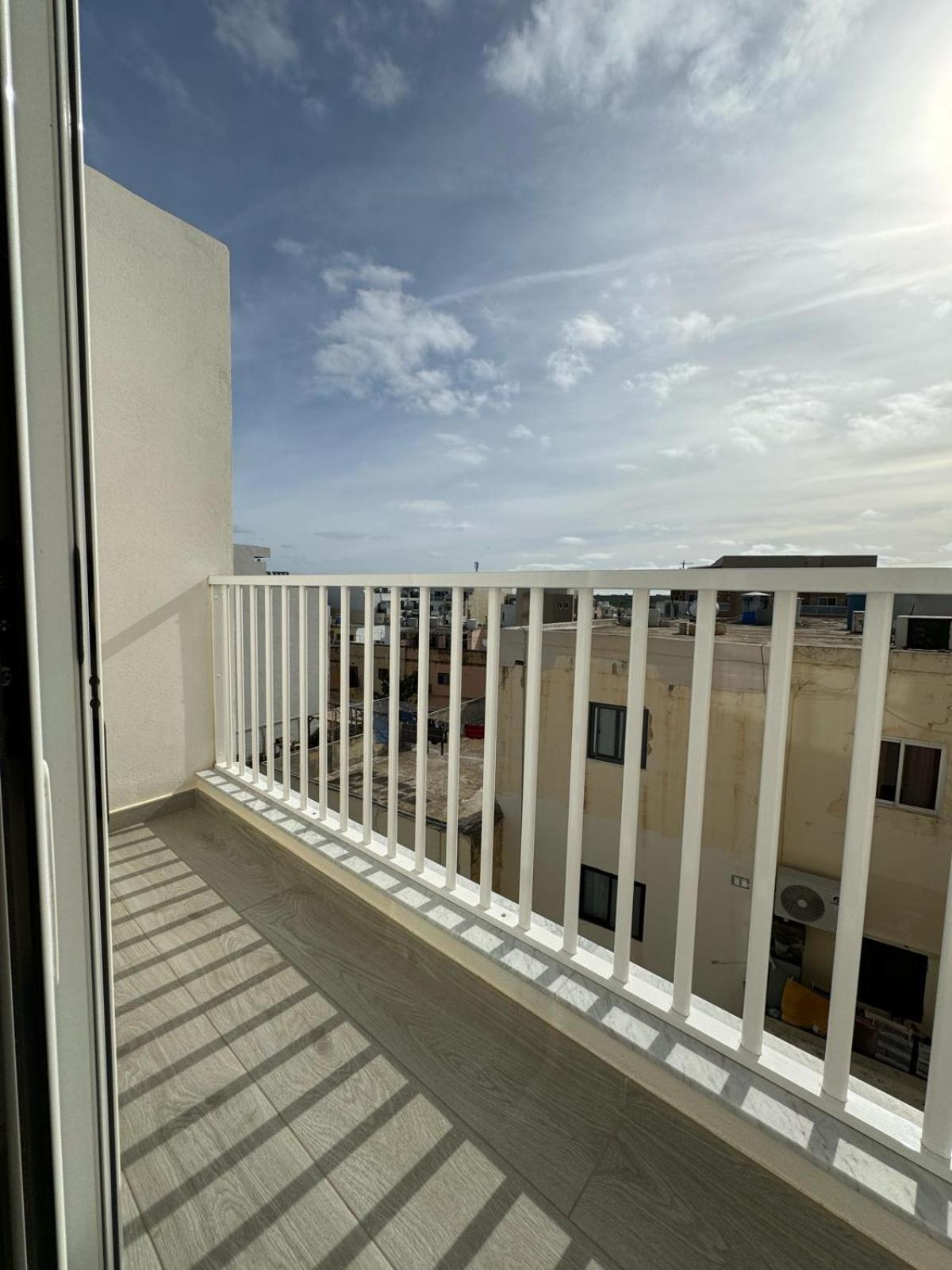Luxury & Modern Two Bedroom Marsaskala Apartment Εξωτερικό φωτογραφία