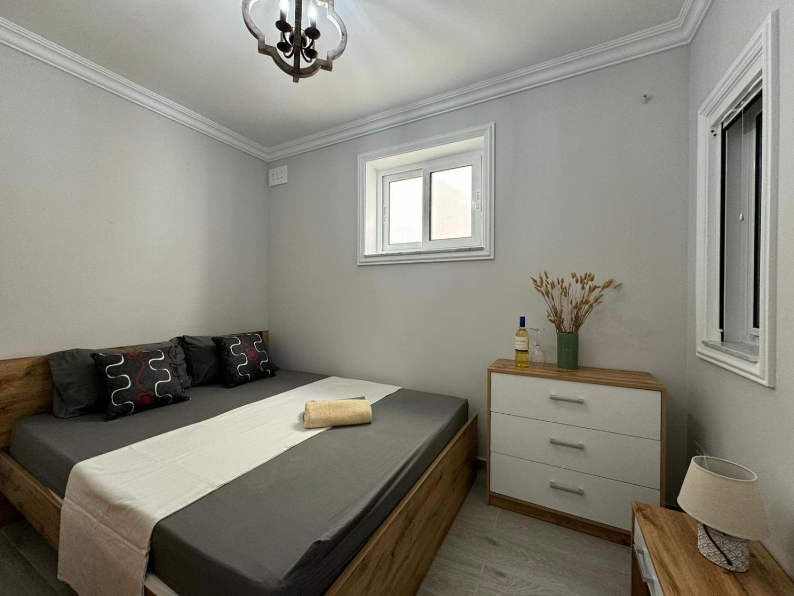 Luxury & Modern Two Bedroom Marsaskala Apartment Εξωτερικό φωτογραφία